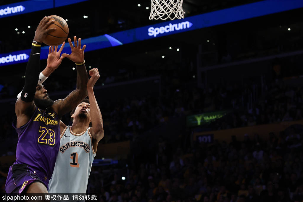 开云体育网页版登录入口-马刺连胜止步，客场遭遇难堪失败