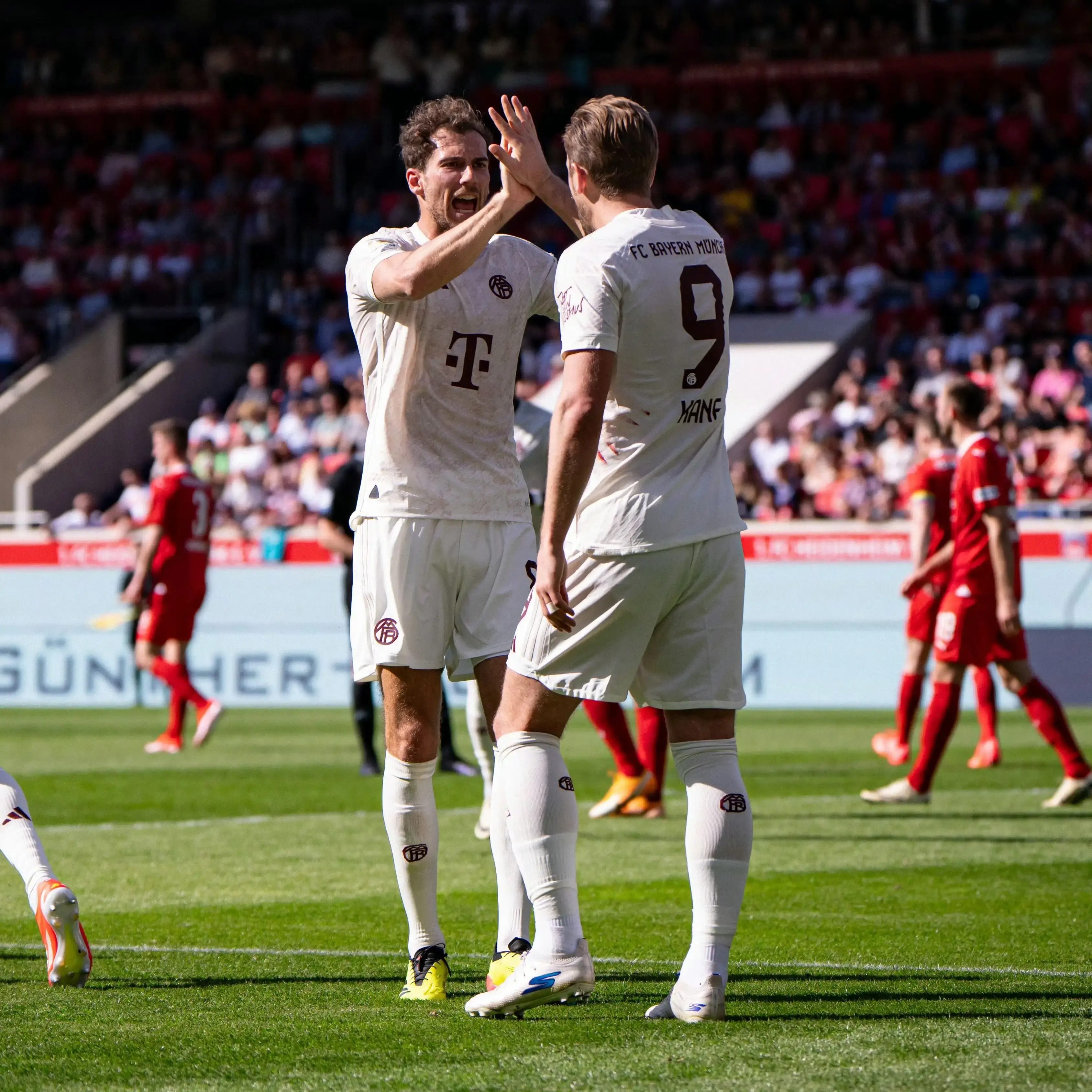 包含火拼之战:柏林联队战拜仁势不可挡的词条 包含火拼之战:柏林联队战拜仁势不可挡的词条