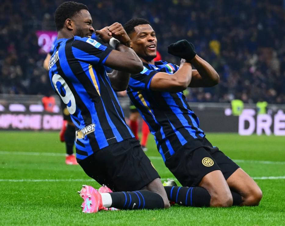 开云体育官网入口-AC米兰遭遇不利，球迷呼吁改进的简单介绍