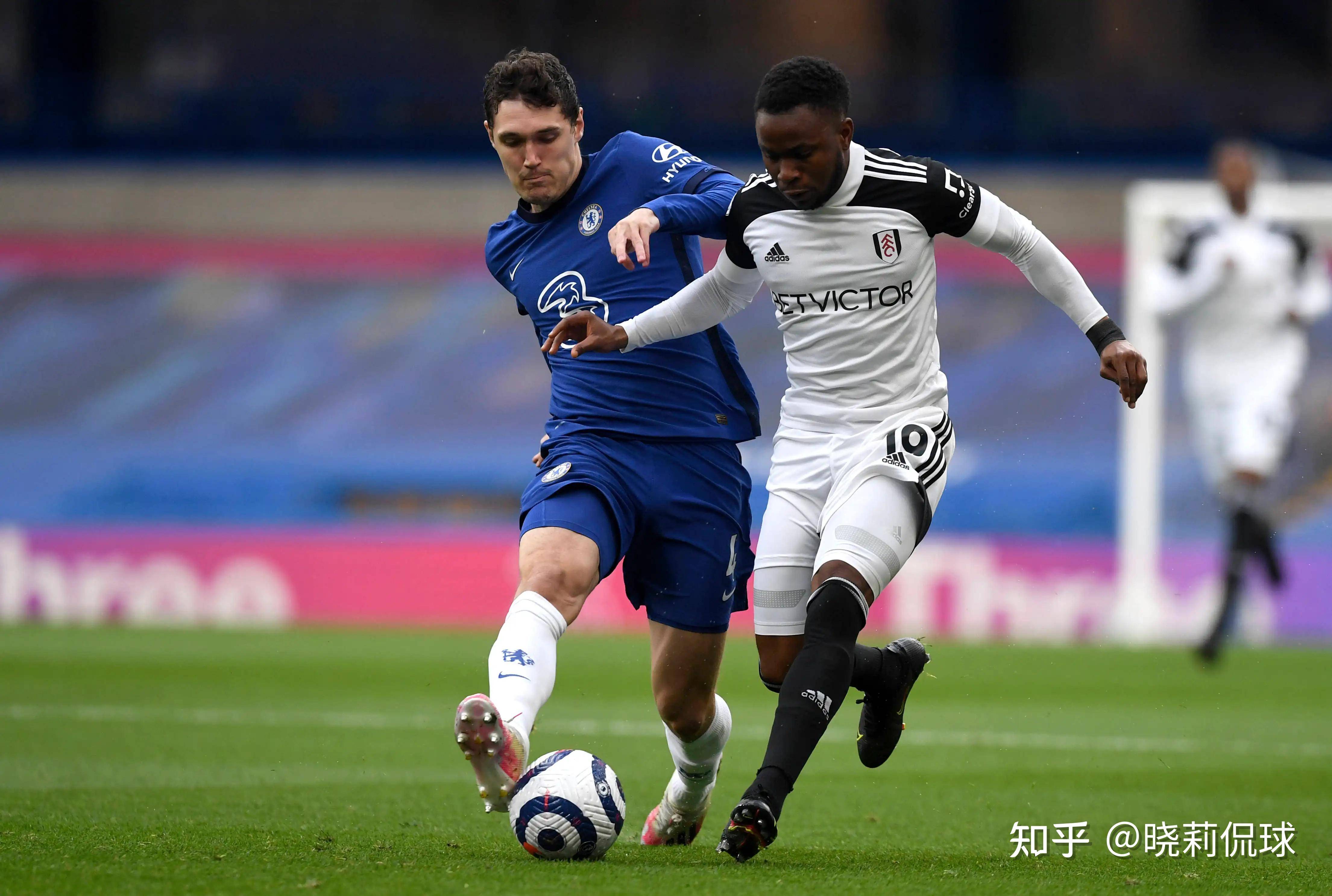 开云体育网页版-足球世界的焦点在近期比赛中集中