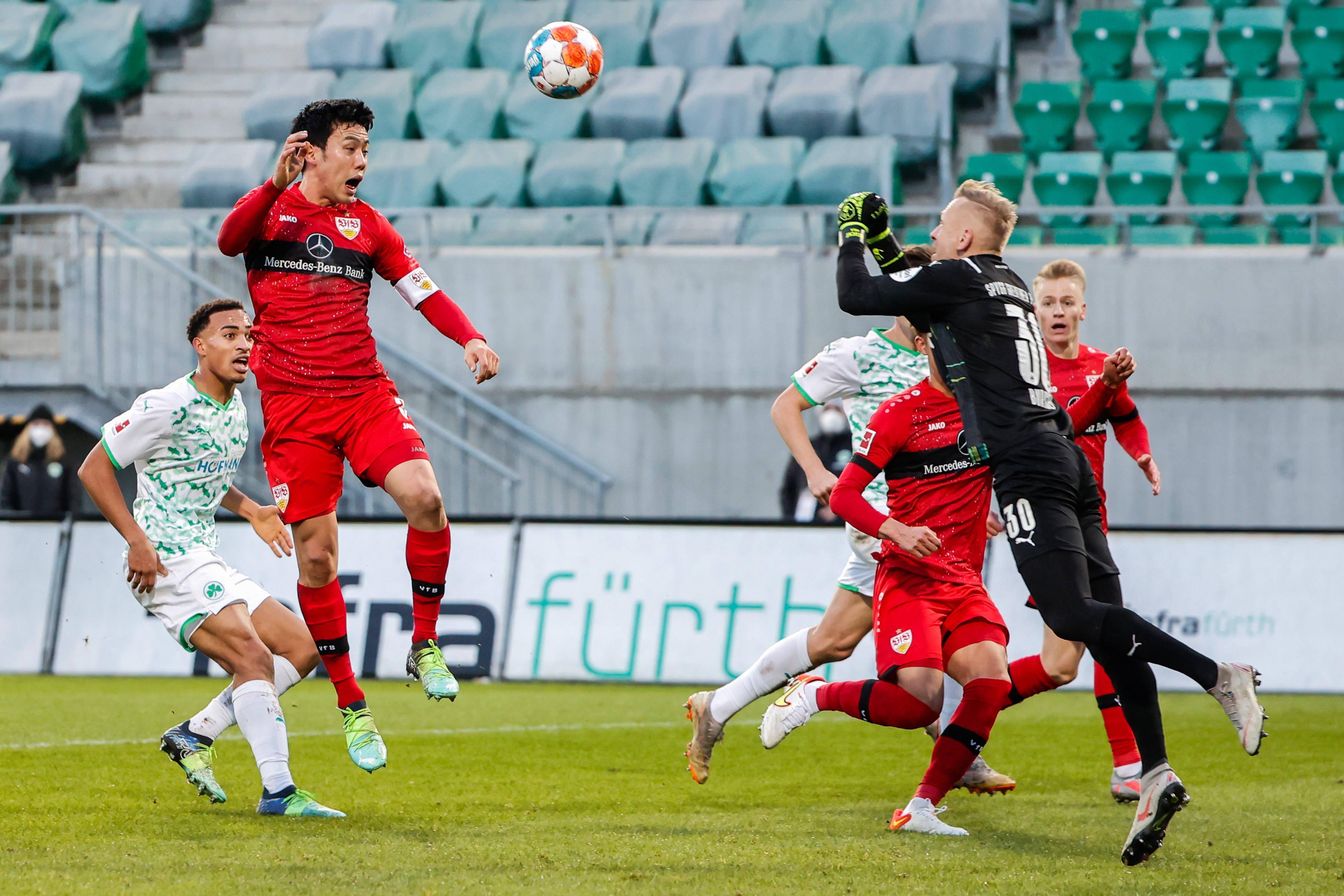 关于弗赖堡队员受伤，影响球队士气的信息