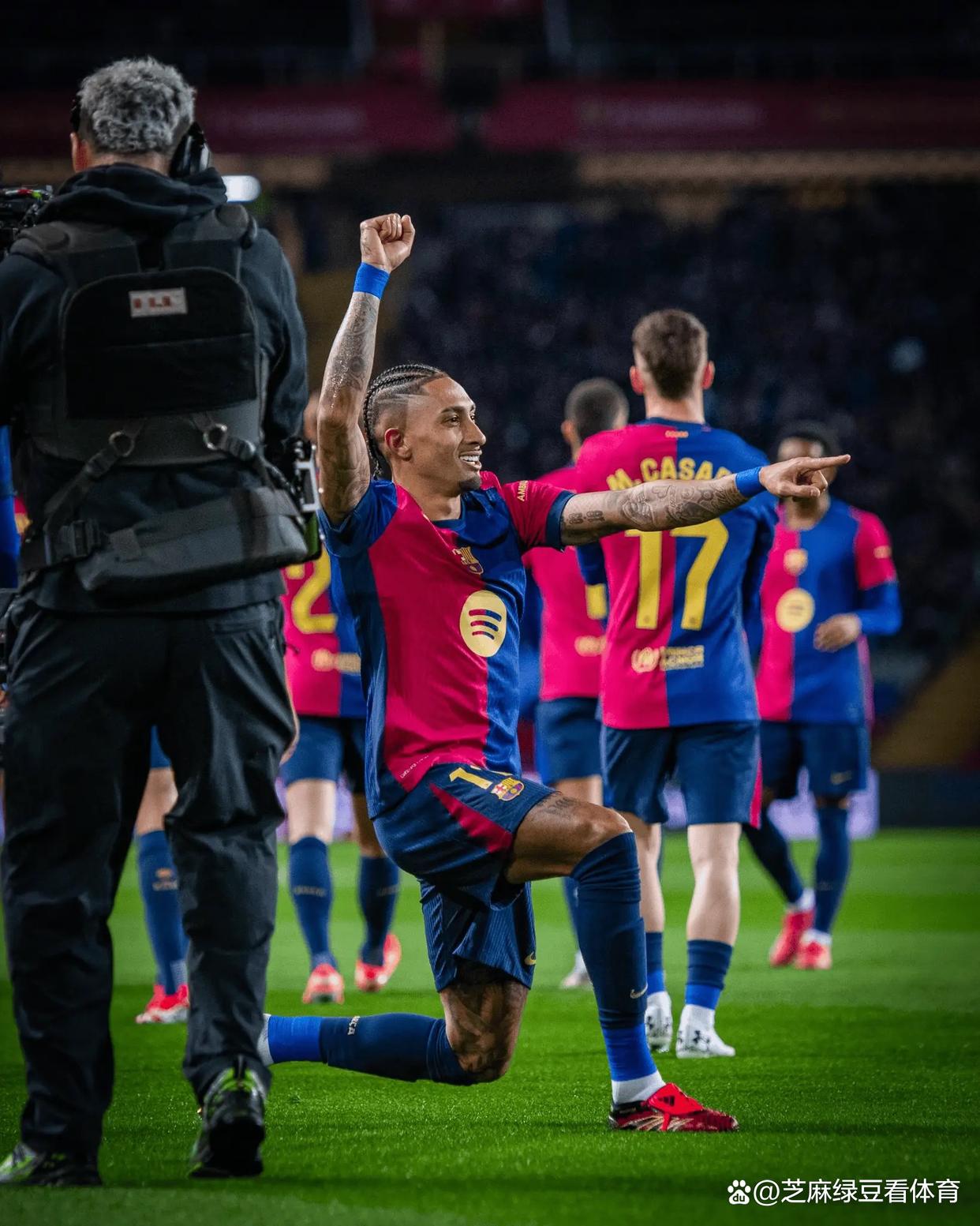 开云体育在线-瓦伦西亚主场取得关键胜利，实力无敌