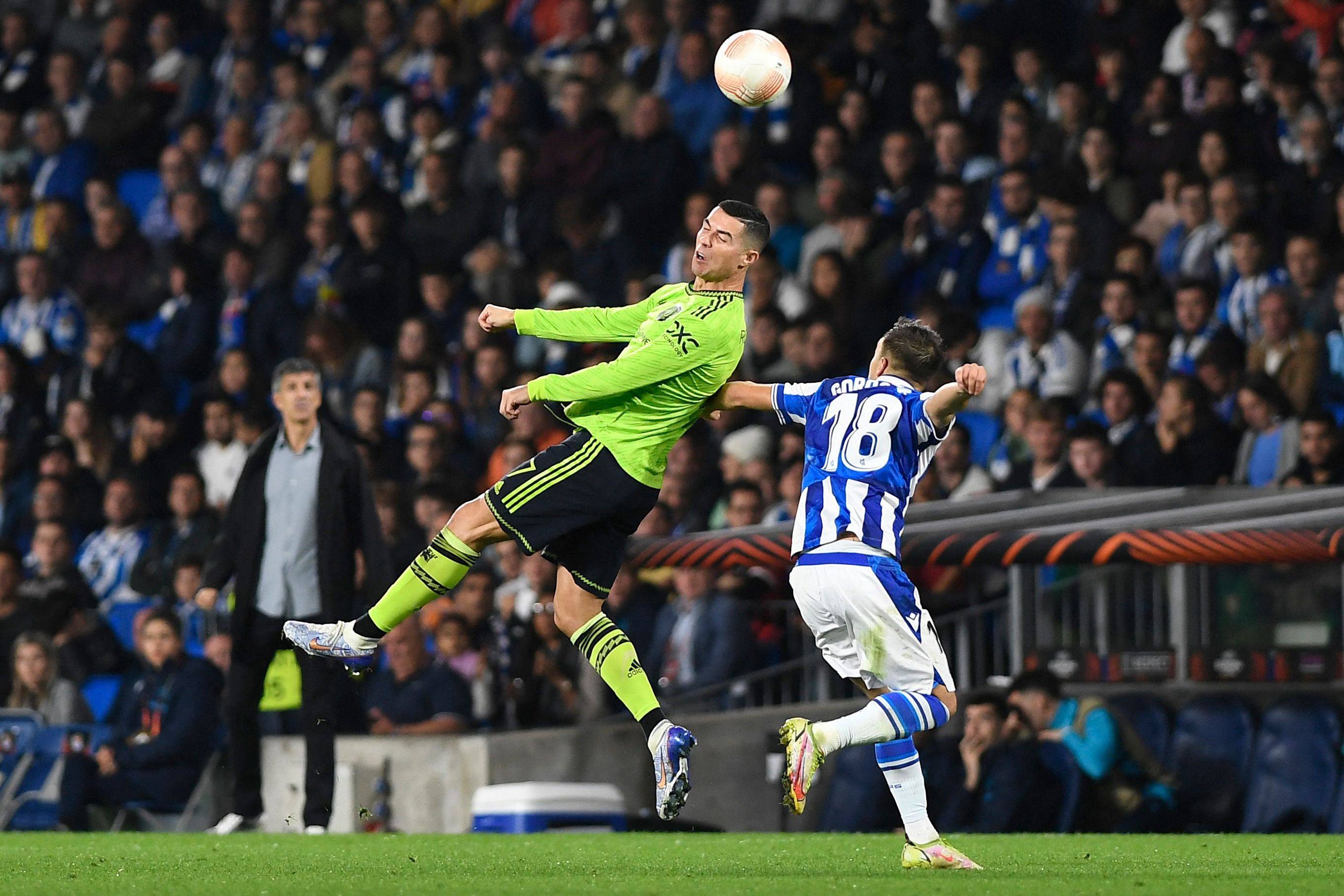 开云体育在线-热血对抗：巴塞罗那迎战曼联的大胜之战！的简单介绍