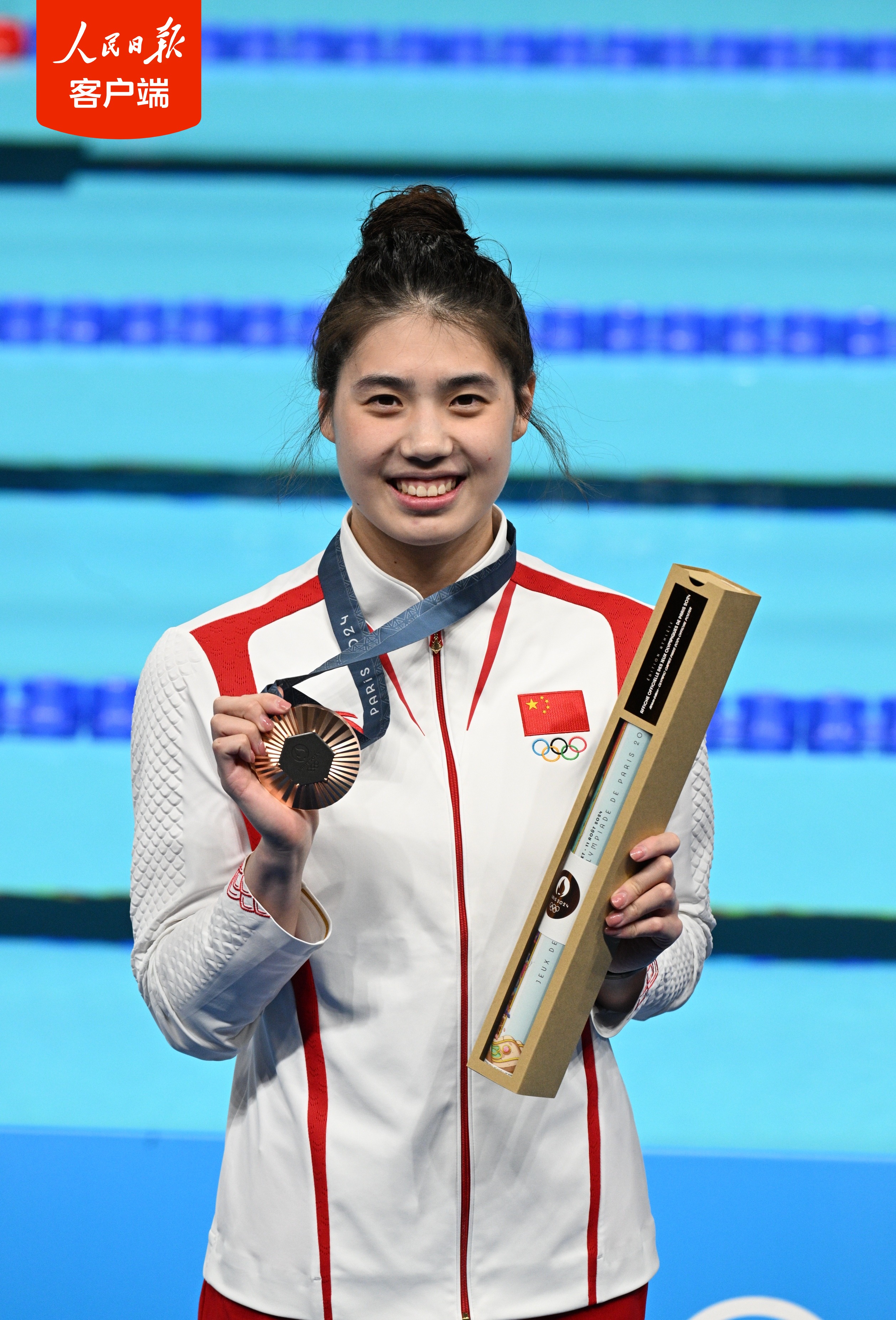 包含法国游泳队表现出色，女子接力梦碎的词条