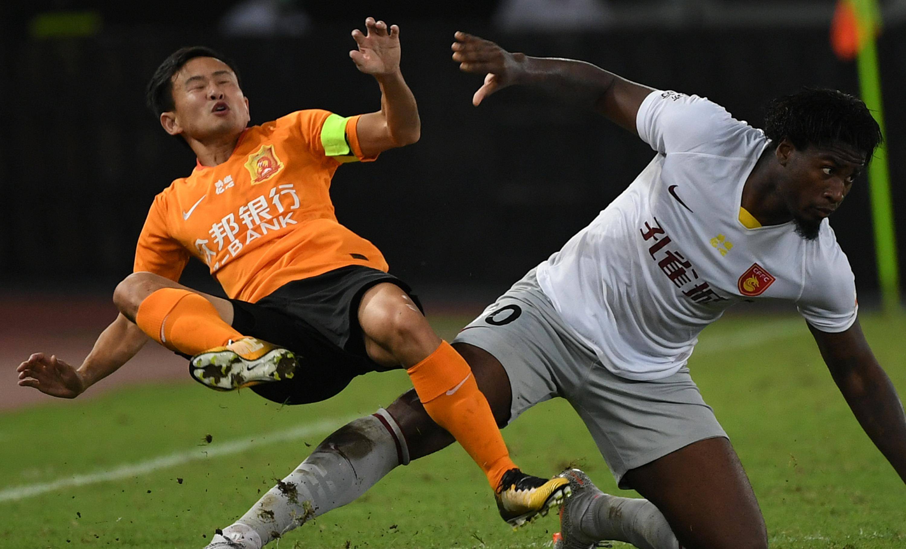 包含河北华夏幸福征服对手，坚守比赛的胜利的词条