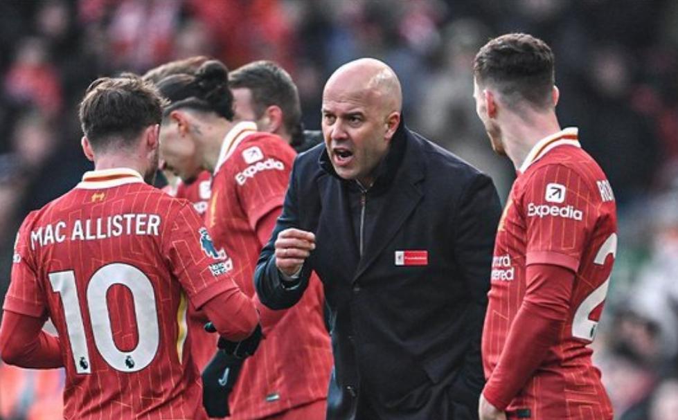 阿斯顿维拉主场逼平利物浦，表现抢眼