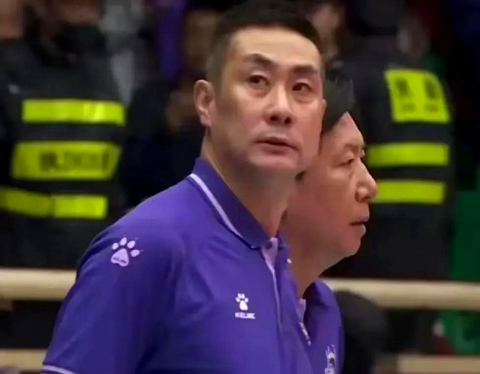 开云体育官网-卡佩尔队在法国联赛中继续取得胜利，欲冲击前四的简单介绍