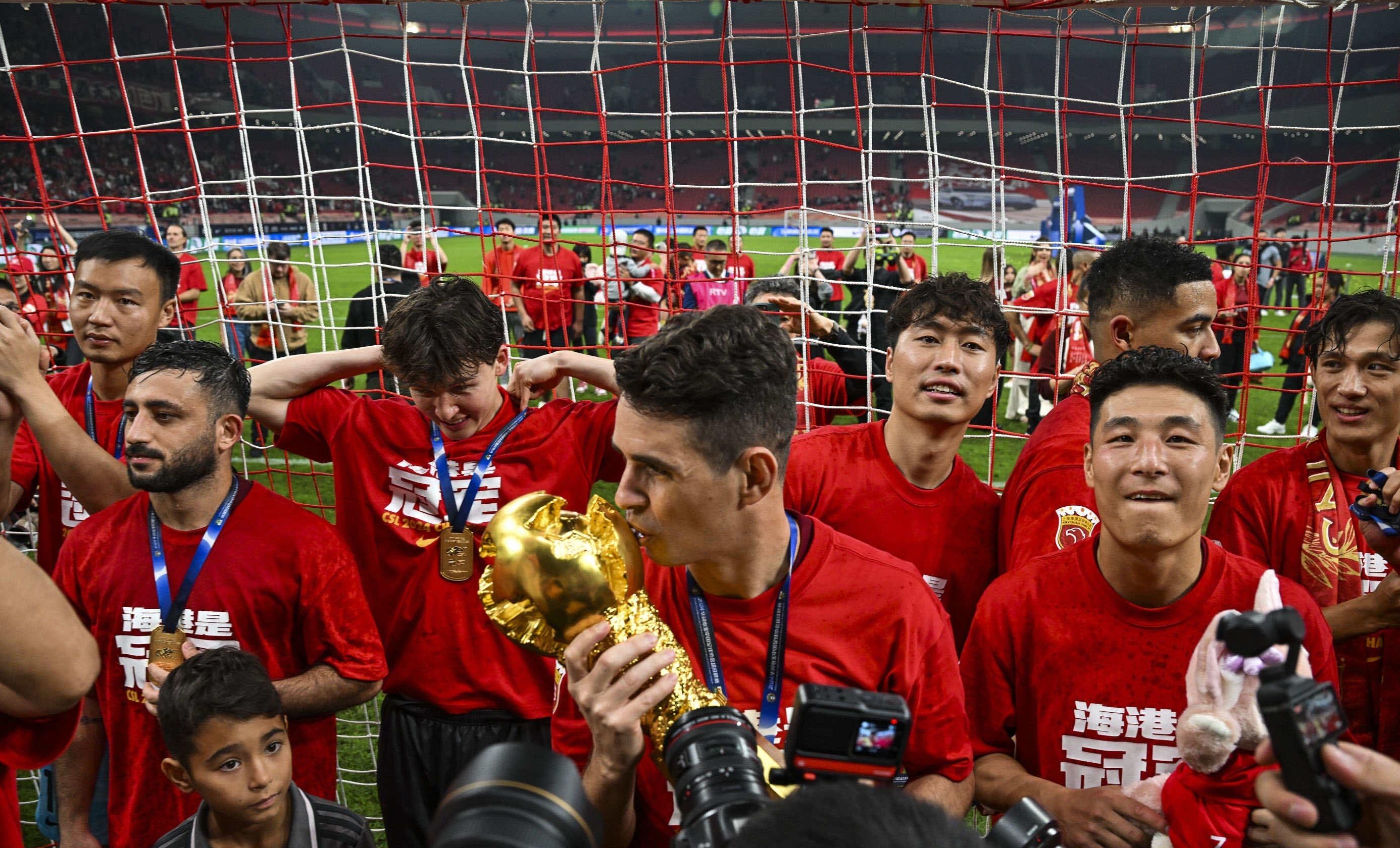 中国球员雄起：中超联赛赛场震撼的简单介绍