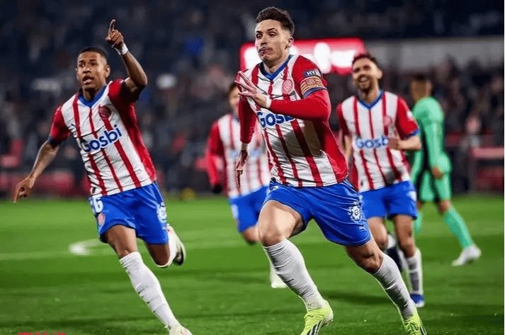 开云体育在线-包含马德里竞技在赛场上大放异彩的词条