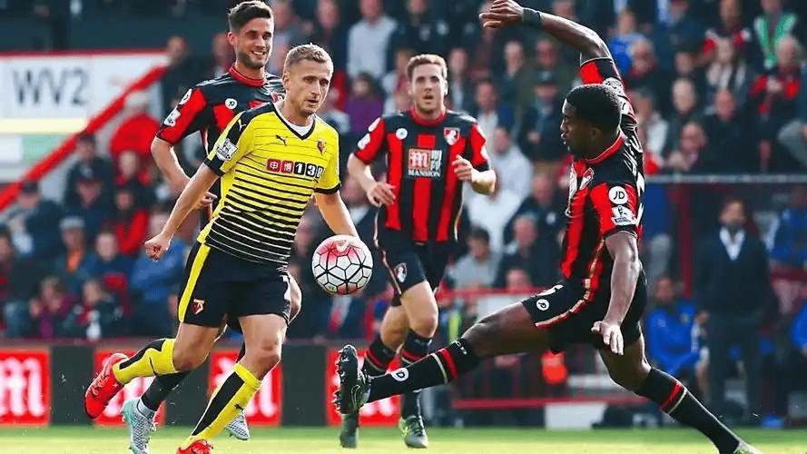 曼联客场小胜伯恩茅斯,取得连胜 曼联客场小胜伯恩茅斯,取得连胜