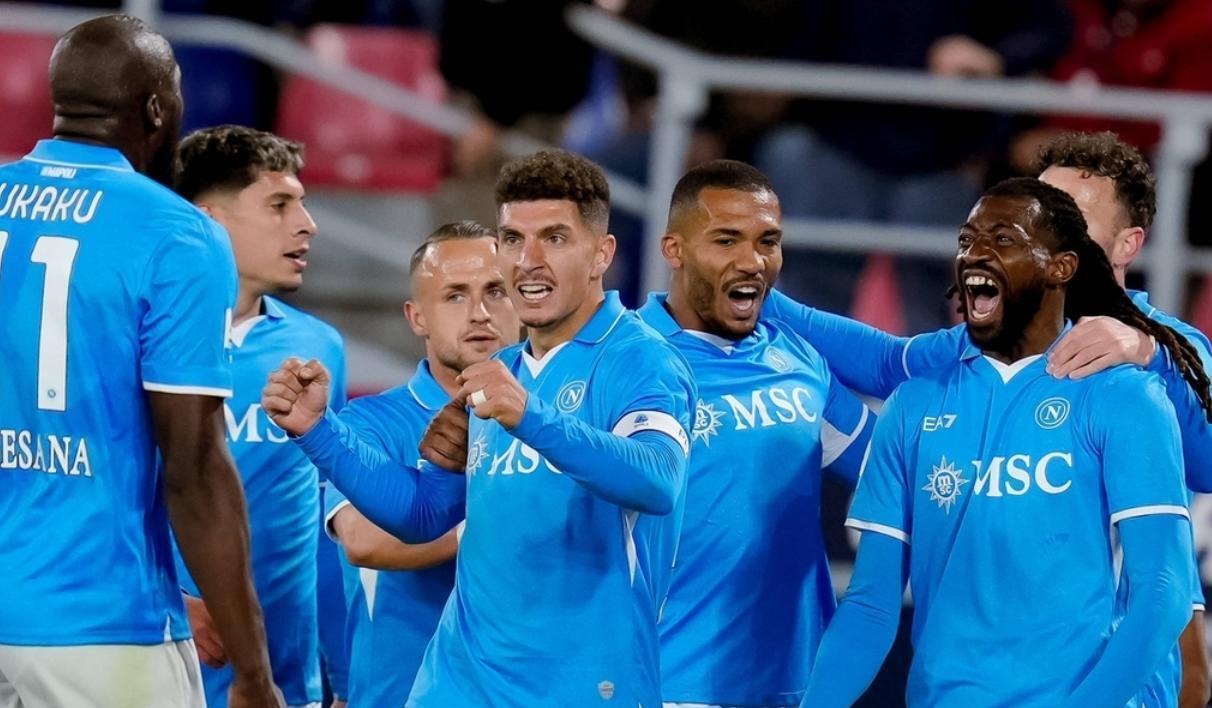 开云体育官方入口-那不勒斯大胜升至第四，冲击意甲前三的简单介绍