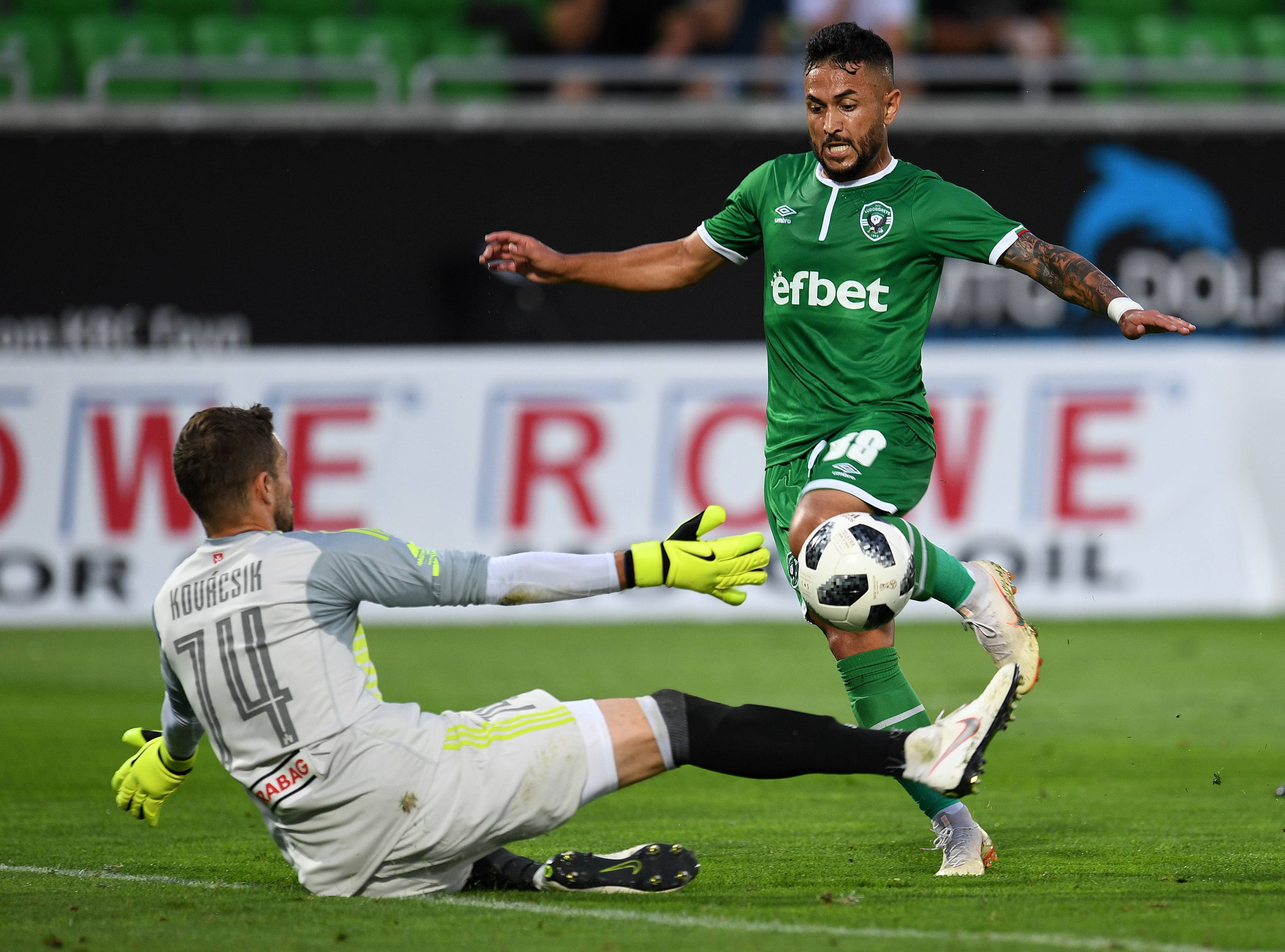 尤文图斯迎战曼城,名将实战 尤文图斯迎战曼城,名将实战