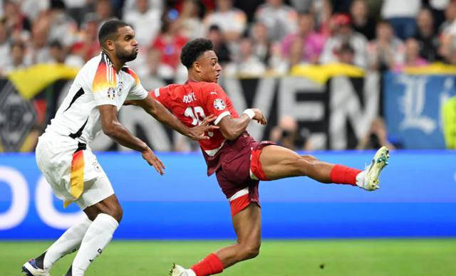 包含荷兰队意外惨败瑞士,小组领跑优势一步缩减的词条 包含荷兰队意外惨败瑞士,小组领跑优势一步缩减的词条